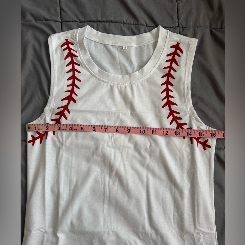 Baseball Stitch Graphic Tank Top Size Small - Picture 5 of 7